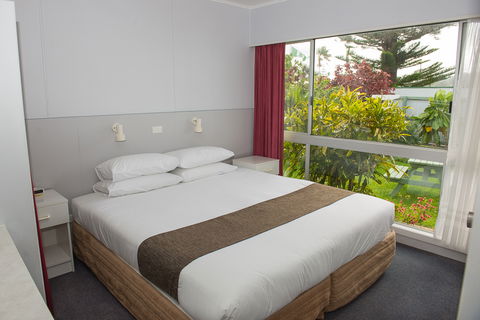 Tudor Apartments - Tweed Heads Accommodation 0