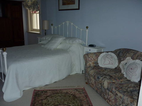 Whalers Cottage B & B - Tweed Heads Accommodation 2