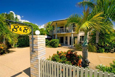 While Away Bed & Breakfast - Tweed Heads Accommodation 0
