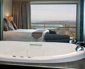 Arthurs Views - Tweed Heads Accommodation 3