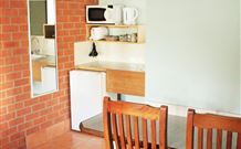 Catalina Motel Lake Macquarie - Toronto - Tweed Heads Accommodation 2
