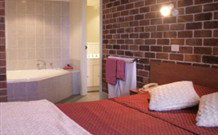 Cedar Lodge Motel - Armidale - Tweed Heads Accommodation 1