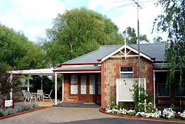 Amble In Self Contained Accommodation - Garden Retreat B & B - Tweed Heads Accommodation 0