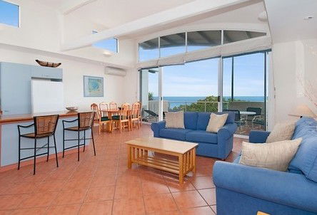 Aqua Promenade Beachfront Apartments - Tweed Heads Accommodation 2