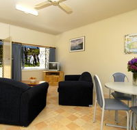 Island Coastal Units - Tweed Heads Accommodation