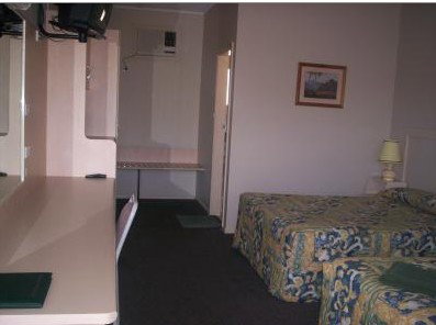 Gilgandra Motel - Tweed Heads Accommodation 2
