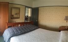 Wagga Wagga Country Cottages - - Tweed Heads Accommodation 3