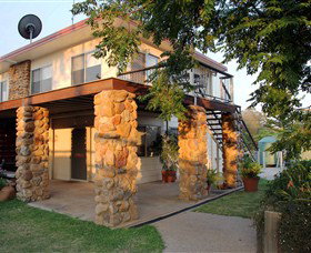 Rubyvale Gem Gallery Apartments - Tweed Heads Accommodation 1