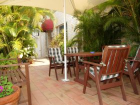 While Away Bed And Breakfast - Tweed Heads Accommodation 1