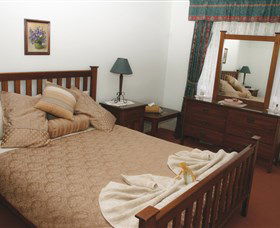 Hillside Bed And Breakfast And Gumnut Cottage - Tweed Heads Accommodation 3