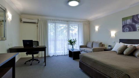 Tall Trees - Tweed Heads Accommodation 0