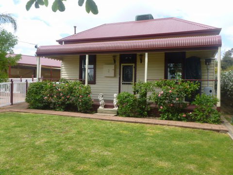 Country Cottages B&B - Tweed Heads Accommodation 0