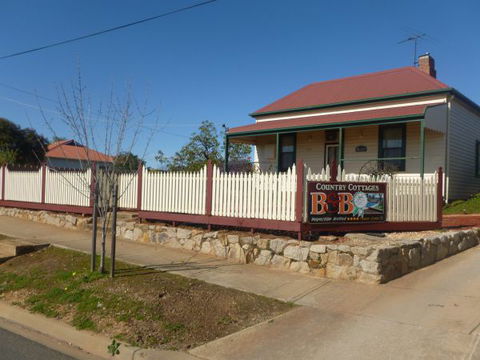 Country Cottages B&B - Tweed Heads Accommodation 1