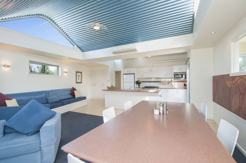 Seascape Apollo Bay - Tweed Heads Accommodation 1