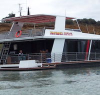 Takeme2 Houseboat - Tweed Heads Accommodation