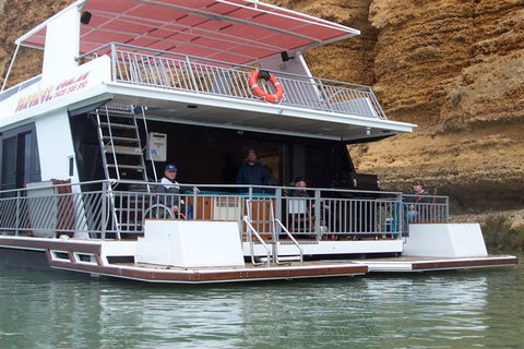 Takeme2 Houseboat - Tweed Heads Accommodation 2