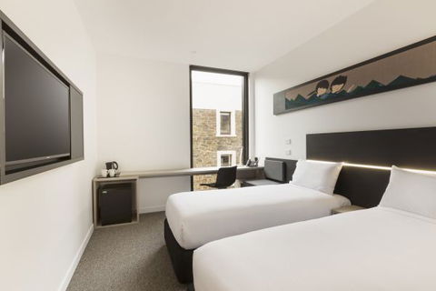 Ibis Adelaide - Tweed Heads Accommodation 1