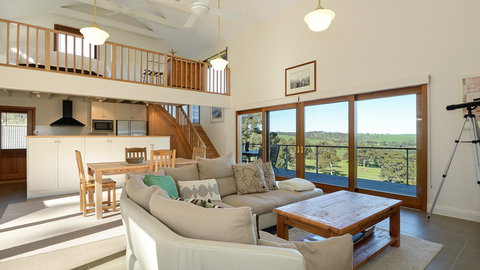 A Seascape Retreat - Tweed Heads Accommodation 0