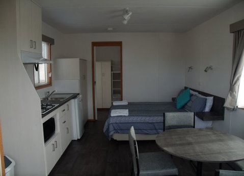Lake Colac Caravan Park - Tweed Heads Accommodation 5