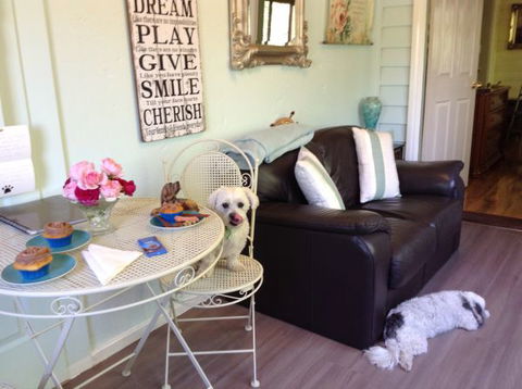 Must Love Dogs B&B And Self-Contained Cottage - Tweed Heads Accommodation 4