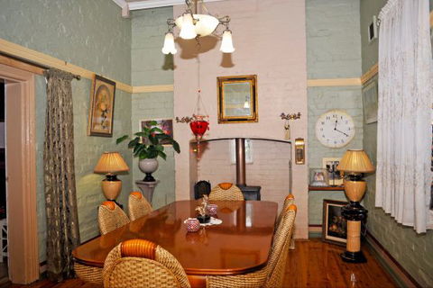 Must Love Dogs B&B And Self-Contained Cottage - Tweed Heads Accommodation 8