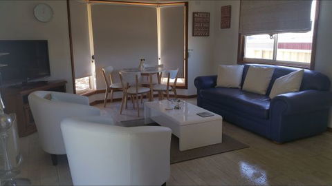 Must Love Dogs B&B And Self-Contained Cottage - Tweed Heads Accommodation 9