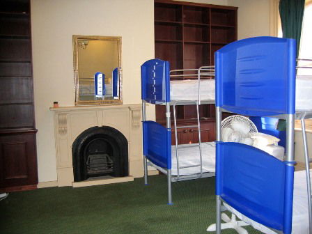 Adelaides Shakespeare Backpackers International Hostel - Tweed Heads Accommodation 2