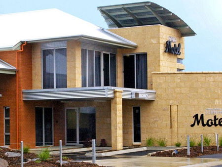 Strath Motel - Tweed Heads Accommodation 0