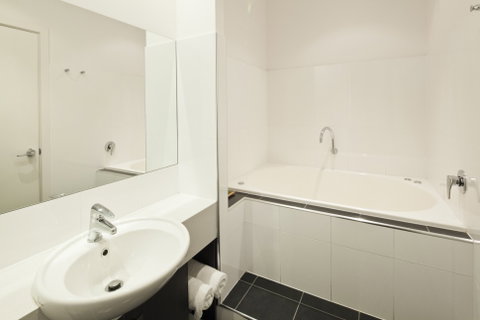 BEST WESTERN PLUS Ballarat Suites - Tweed Heads Accommodation 4
