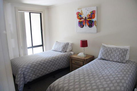 Cliff House Beachfront Villas - Tweed Heads Accommodation 3