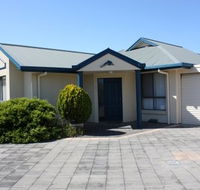 Robe Dolphin Court Apartments - Tweed Heads Accommodation