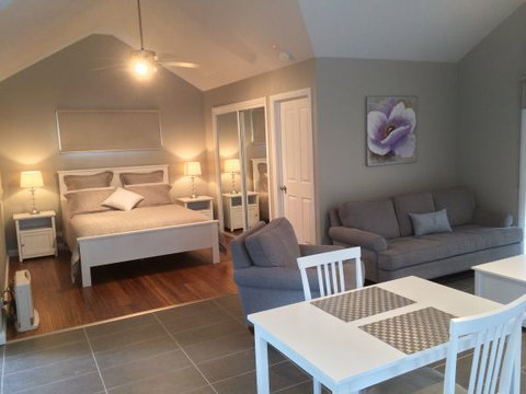 High Peaks Cottages - Tweed Heads Accommodation 1