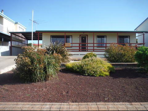 Kenny's Retreat - Tweed Heads Accommodation 0