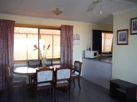 Kenny's Retreat - Tweed Heads Accommodation 2