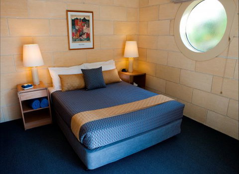 Portside Motel - Tweed Heads Accommodation 1