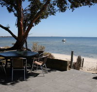 Undercurrent - Tweed Heads Accommodation