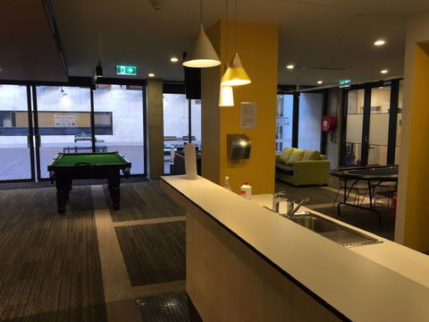 Abercombie Student Accommodation (Summer) - Tweed Heads Accommodation 8