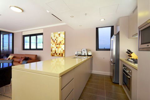 Australia Towers - Tweed Heads Accommodation 0
