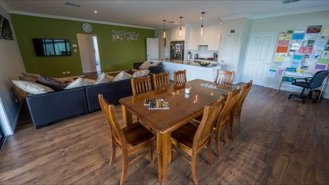 Barossa Family Holiday Home - Tweed Heads Accommodation 5