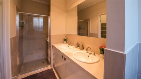 Barossa Family Holiday Home - Tweed Heads Accommodation 9