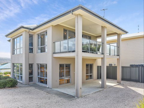 BEAUMONT HOUSE - Tweed Heads Accommodation 1