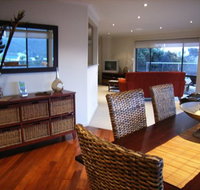 C-Deck Beach House Apartment - Tweed Heads Accommodation