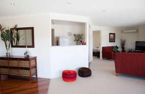 C-Deck Beach House Apartment - Tweed Heads Accommodation 5