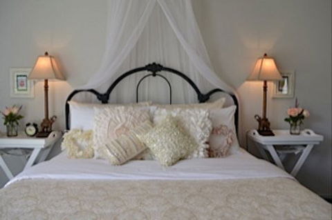 Garden Cottage B And B - Tweed Heads Accommodation 0