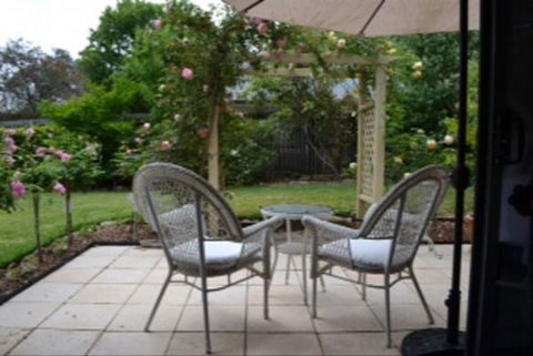 Garden Cottage B And B - Tweed Heads Accommodation 1