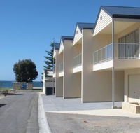 Karen's Cabins and Apartments - Tweed Heads Accommodation