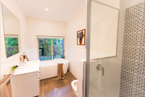 La Flotte - Tweed Heads Accommodation 6