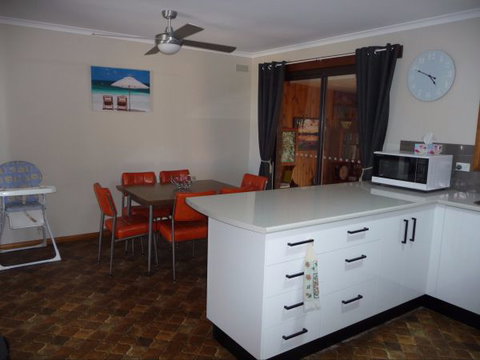 Levi's Getaway - Tweed Heads Accommodation 2