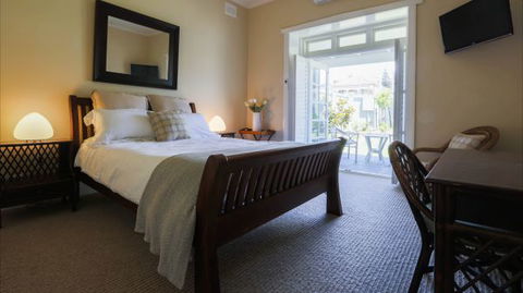 Merewether Beach House B And B - Tweed Heads Accommodation 1