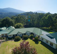 Oscar's on the Yarra - Tweed Heads Accommodation